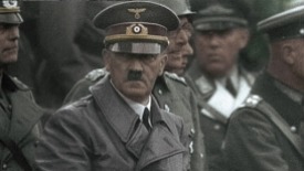 Hitler e seus generais da Wehrmacht na parada da vitória na Polonia