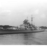 Battleship Bismarck no porto de Blankenese, Hamburgo, Alemanha, 1940-1941