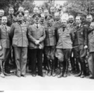 "Wolfsschanze", Adolf Hitler mit Stab